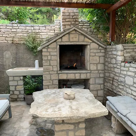 Uvik-kontra Appartamento Lumbarda