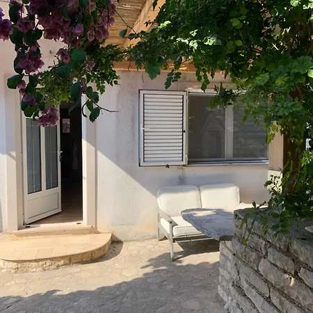 Uvik-kontra Appartamento